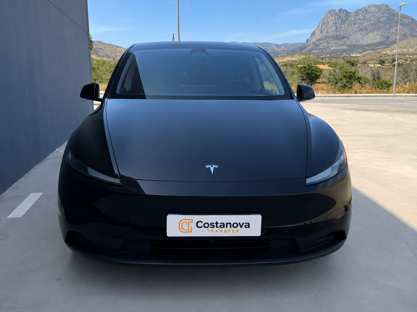 Costanova Transfer fleet vehicle, photo 4